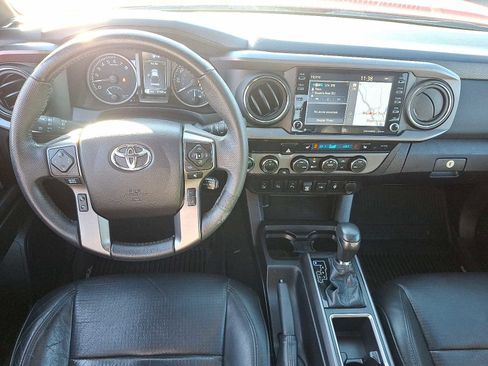 Certified 2021 Toyota Tacoma TRD Off-Road image 14