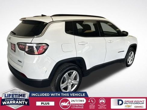 Used 2024 Jeep Compass Latitude AWD/4WD image 3