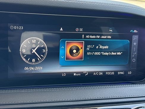 Used 2019 Mercedes-Benz S 560 Sedan image 24