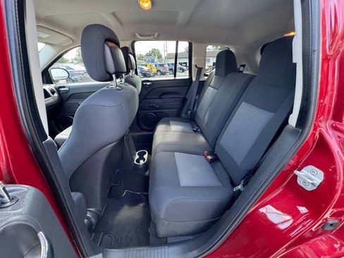 Used 2010 Jeep Compass Sport image 10