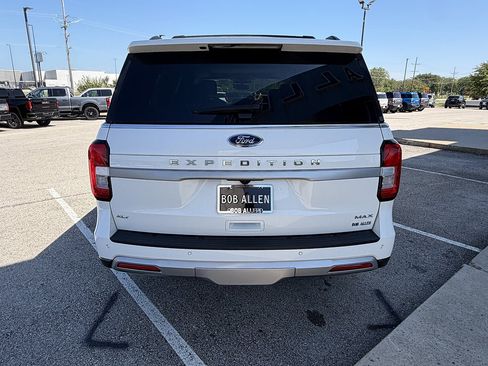 Used 2024 Ford Expedition Max XLT AWD/4WD image 4