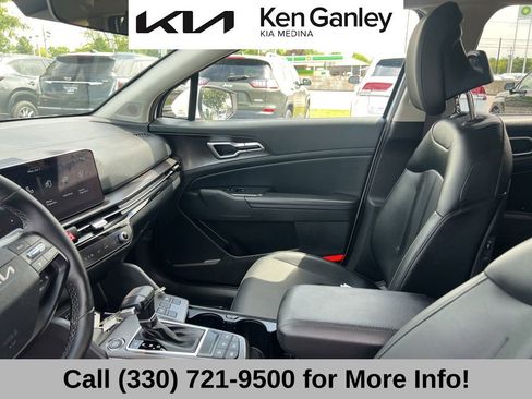 Certified 2026 Kia Sportage EX FWD image 41