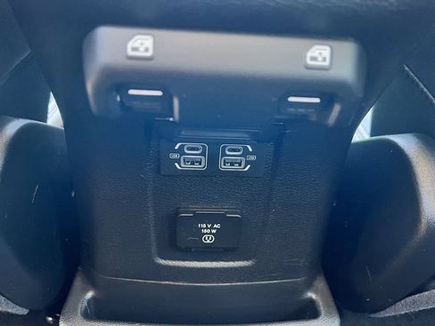 Used 2022 Jeep Wrangler Unlimited Rubicon w/ Steel Bumper Group AWD/4WD image 33