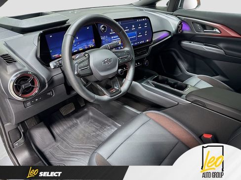 Used 2026 Chevrolet Equinox EV RS w/ Convenience Package II FWD image 12