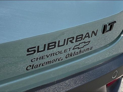 Used 2025 Chevrolet Trax LT w/ Sunroof Package FWD image 28