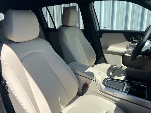 Used 2026 Mercedes-Benz GLB 250 image 21