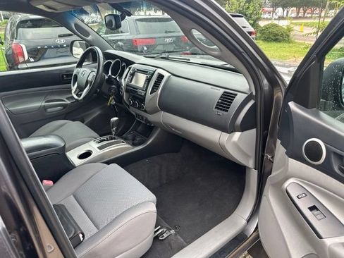 Used 2013 Toyota Tacoma 4x4 Double Cab w/ TRD Off-Road Pkg image 11