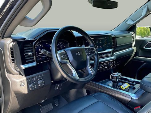 Used 2026 Chevrolet Silverado 1500 RST w/ Z71 Off-Road Package AWD/4WD image 18