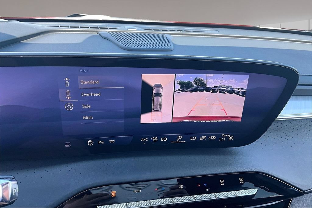 Used 2025 Buick Enclave Avenir w/ Super Cruise Package FWD image 23