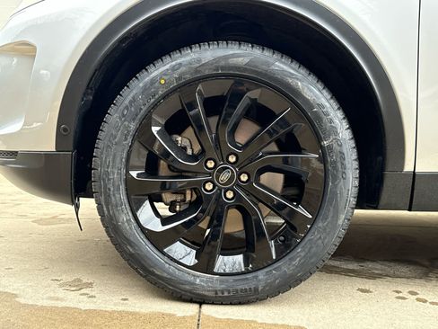 Certified 2021 Land Rover Discovery Sport SE image 6