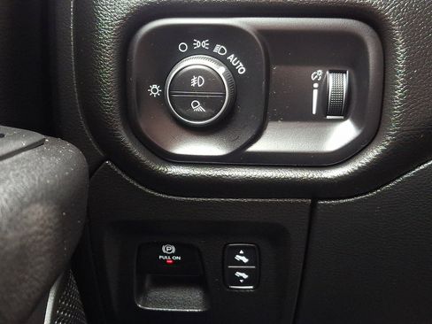 Certified 2022 RAM 1500 Big Horn image 29