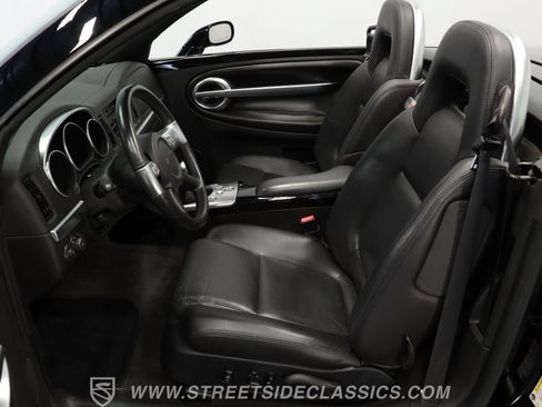 Used 2006 Chevrolet SSR w/ Preferred Equipment Group image 35
