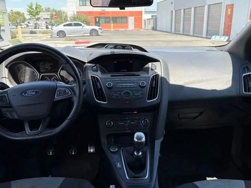 Used 2015 Ford Focus ST FWD image 10