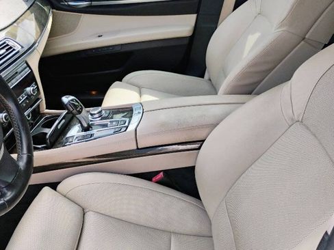 Used 2012 BMW 740i RWD image 13