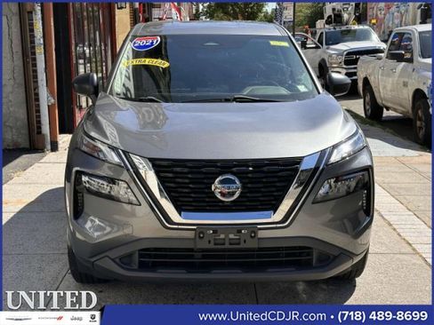 Used 2021 Nissan Rogue S image 9