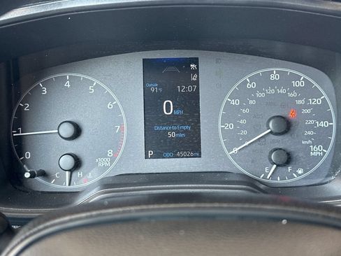 Used 2025 Toyota Corolla LE FWD image 23