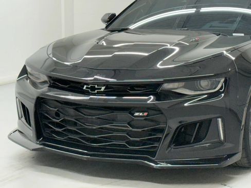 Used 2022 Chevrolet Camaro ZL1 RWD image 29