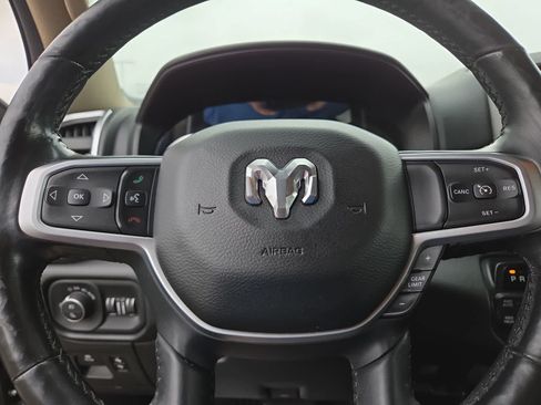 Used 2019 RAM 1500 Big Horn AWD/4WD image 23