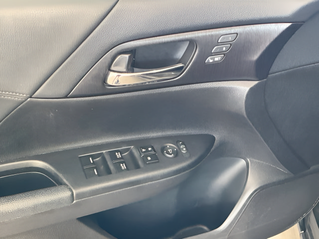 Used 2013 Honda Accord EX-L image 9