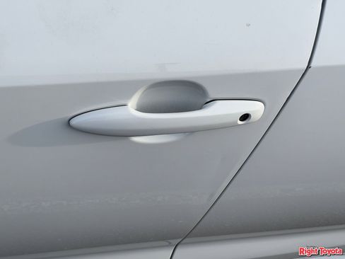 Certified 2024 Toyota Corolla LE image 10