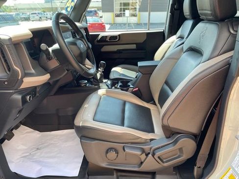 Certified 2024 Ford Bronco Big Bend w/ Sasquatch Package AWD/4WD image 12