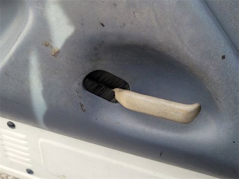 Used 1993 Ford F350 2WD Regular Cab image 21