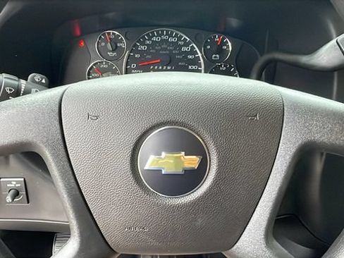 New 2026 Chevrolet Express 2500 RWD image 25