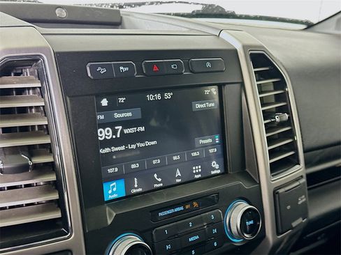 Used 2018 Ford F150 Platinum w/ Equipment Group 701A Luxury image 25