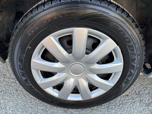 Used 2007 Toyota Corolla LE image 30