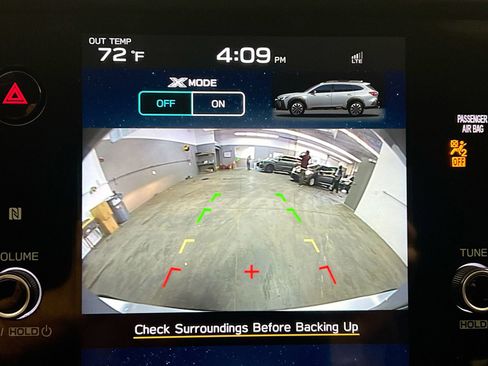Used 2024 Subaru Outback Premium AWD/4WD image 9