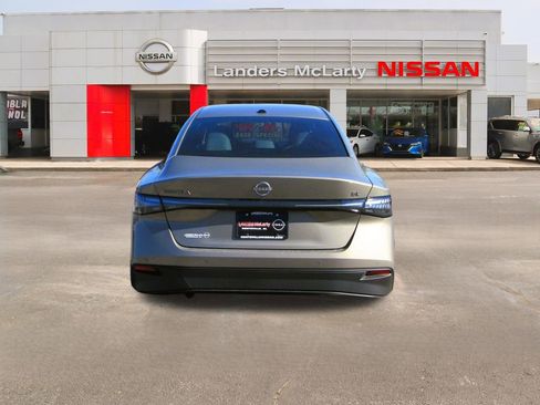 New 2026 Nissan Sentra SL w/ Floor Mat Package FWD image 4