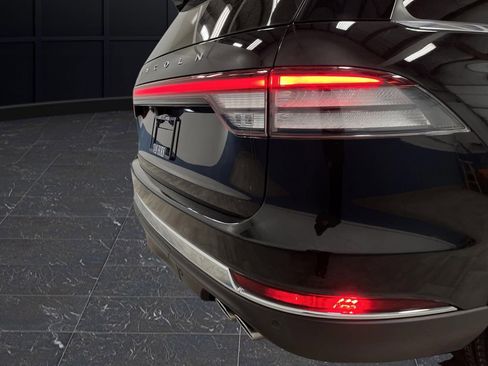 Used 2025 Lincoln Aviator Reserve image 37