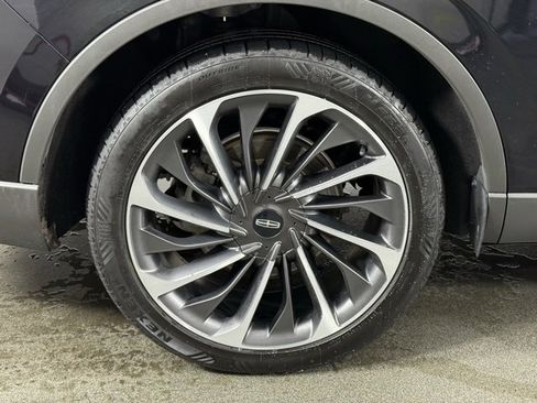 Used 2022 Lincoln Aviator Reserve w/ Equipment Group 201A image 12