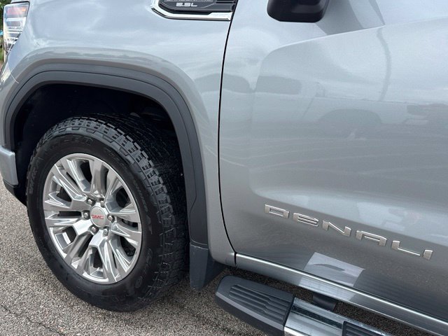 Used 2023 GMC Sierra 1500 Denali w/ Technology Package AWD/4WD image 8