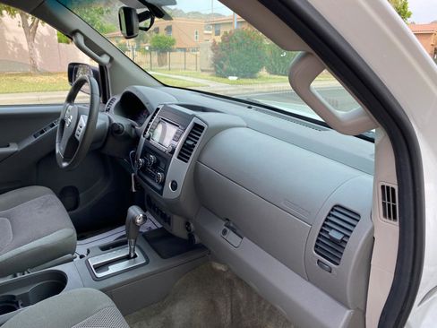 Used 2017 Nissan Frontier SV w/ SV Value Truck Package image 50
