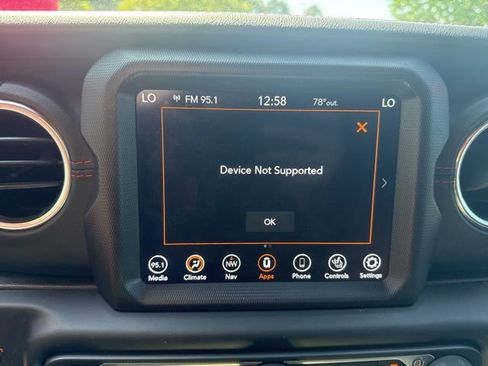 Used 2020 Jeep Gladiator Rubicon AWD/4WD image 34