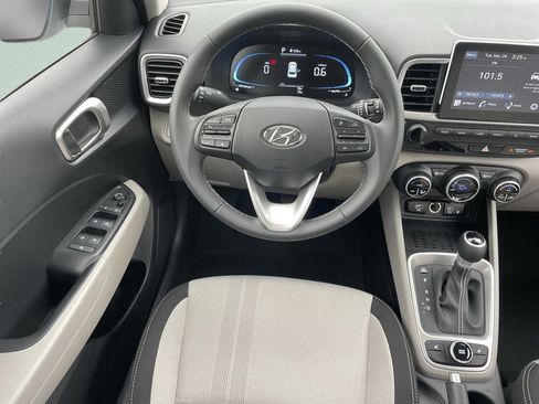 New 2026 Hyundai Venue SEL FWD image 21