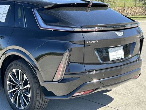 New 2026 Cadillac Lyriq Sport image 6