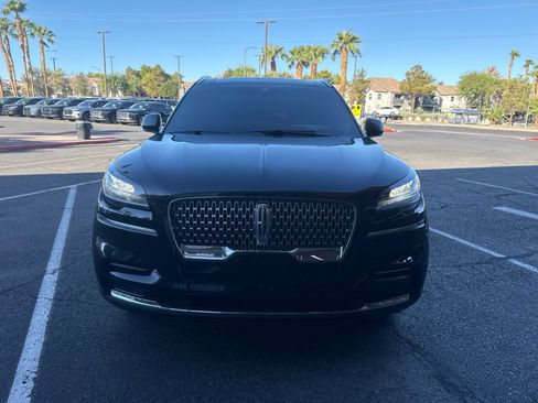 Certified 2024 Lincoln Aviator AWD w/ Premium Package image 2