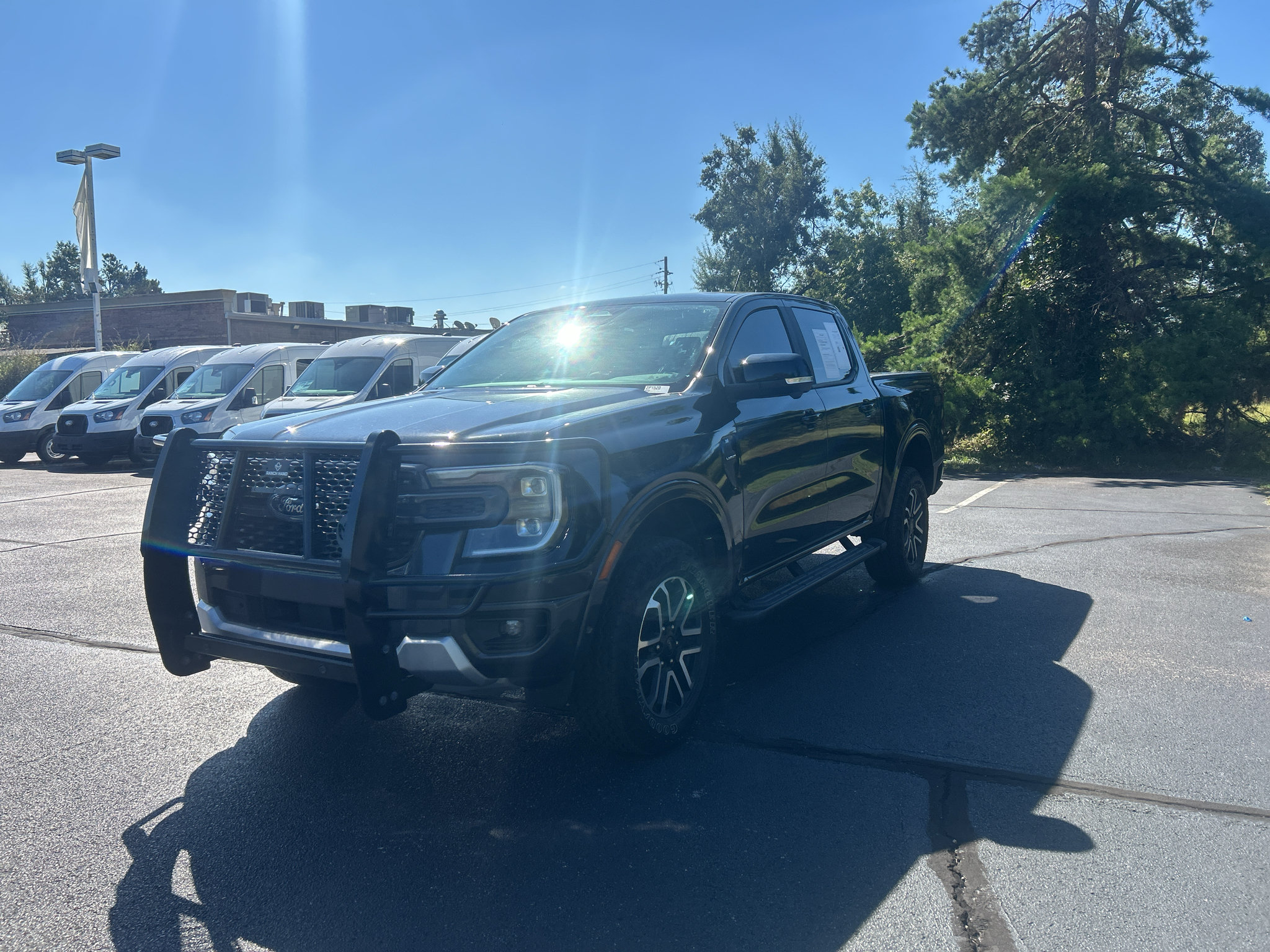 Certified 2024 Ford Ranger Lariat w/ FX4 Off-Road Package AWD/4WD image 3