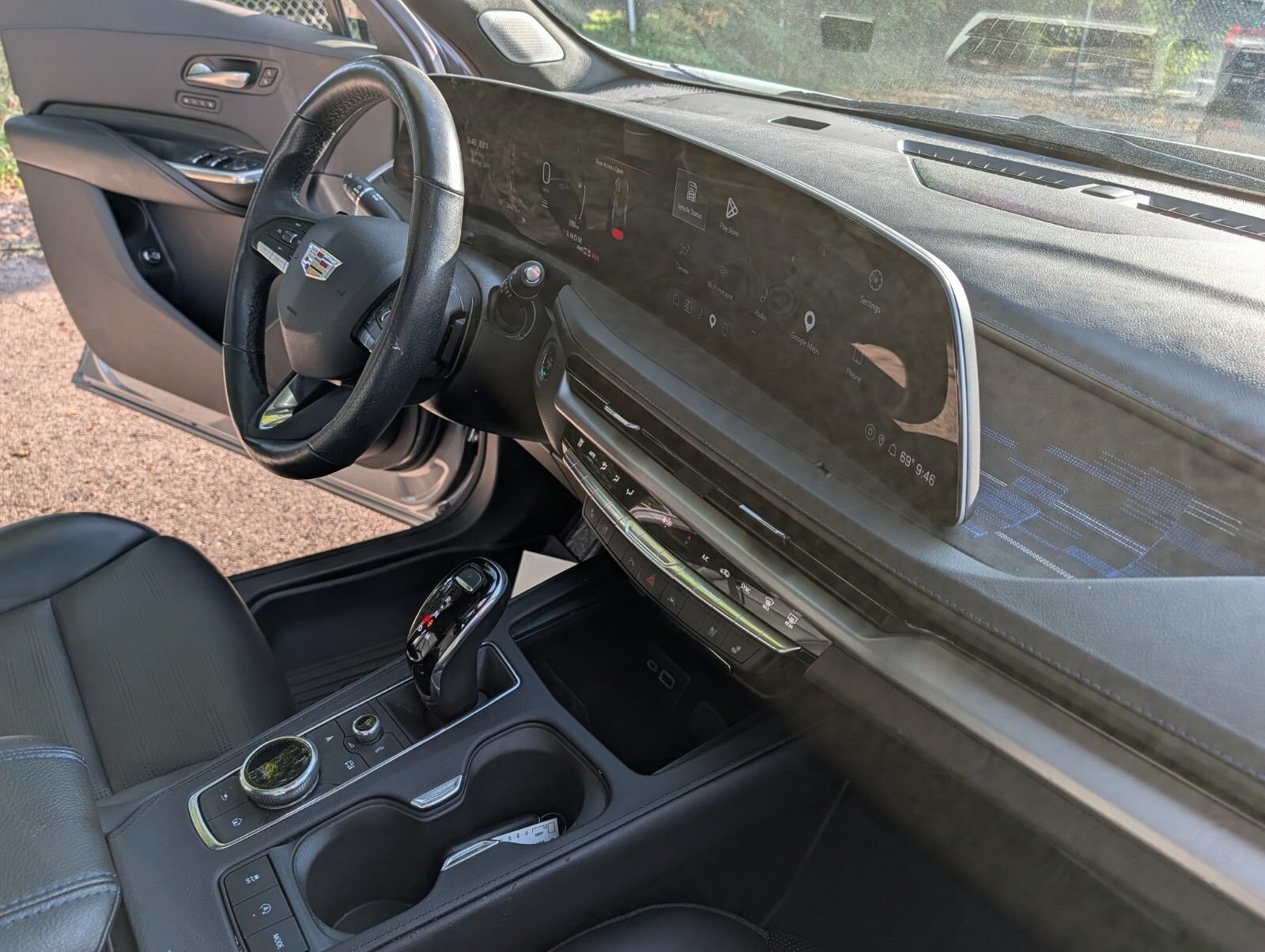 Certified 2024 Cadillac XT4 Sport AWD/4WD image 29