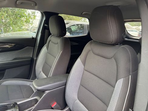 Used 2025 Chevrolet TrailBlazer LT FWD image 35