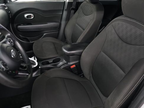 Used 2016 Kia Soul FWD image 30