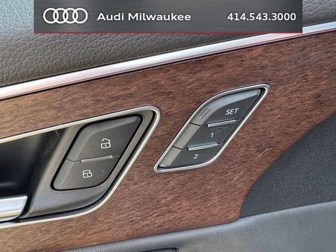 Used 2023 Audi Q8 Premium Plus w/ Premium Plus Package AWD/4WD image 8