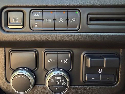 Used 2021 GMC Yukon SLT w/ SLT Luxury Plus Package RWD image 10