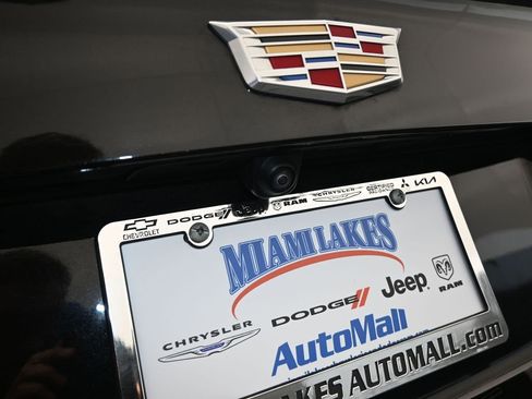 Used 2024 Cadillac XT4 Premium Luxury image 41