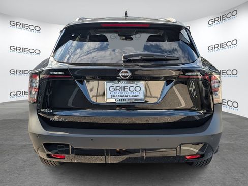 New 2026 Nissan Kicks SV w/ Cold Weather Package FWD image 6