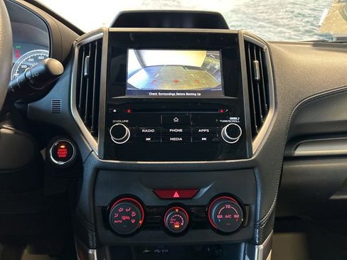 Used 2023 Subaru Forester Premium image 6