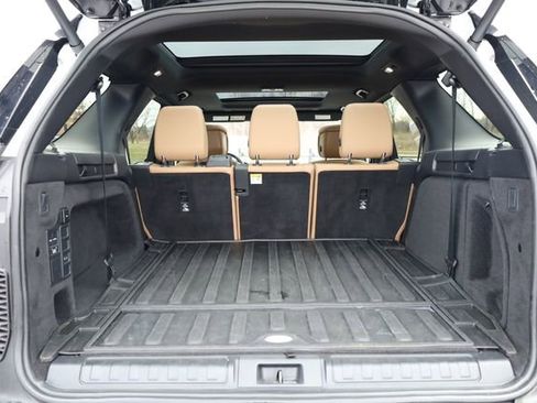 Used 2023 Land Rover Discovery S R-Dynamic image 27