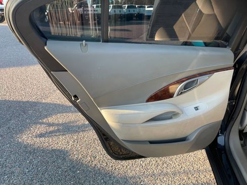 Used 2011 Buick LaCrosse CXL image 20